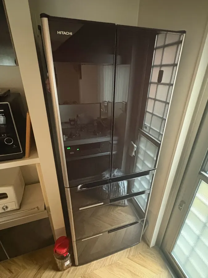 実際に買取したガラス扉の冷蔵庫